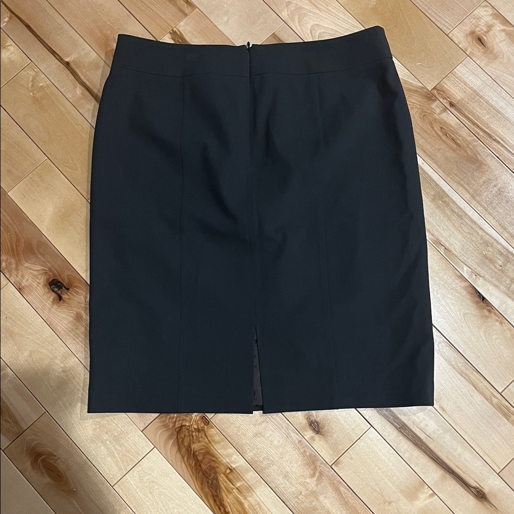 Giorgio Armani 100% Lana Wool Skirt Made in Italy Size 44 - Picture 3 of 4